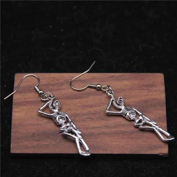 Any 4/$25! Silver Hanging Skeleton Earrings - Picture 1 of 8